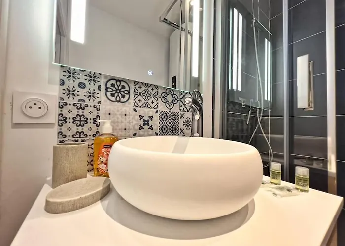 L'evasion Marine A La 2p * أولغات